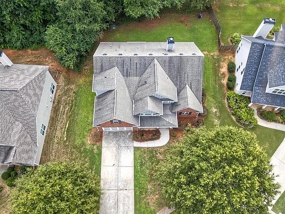 5th image of 3516 Lori Ln