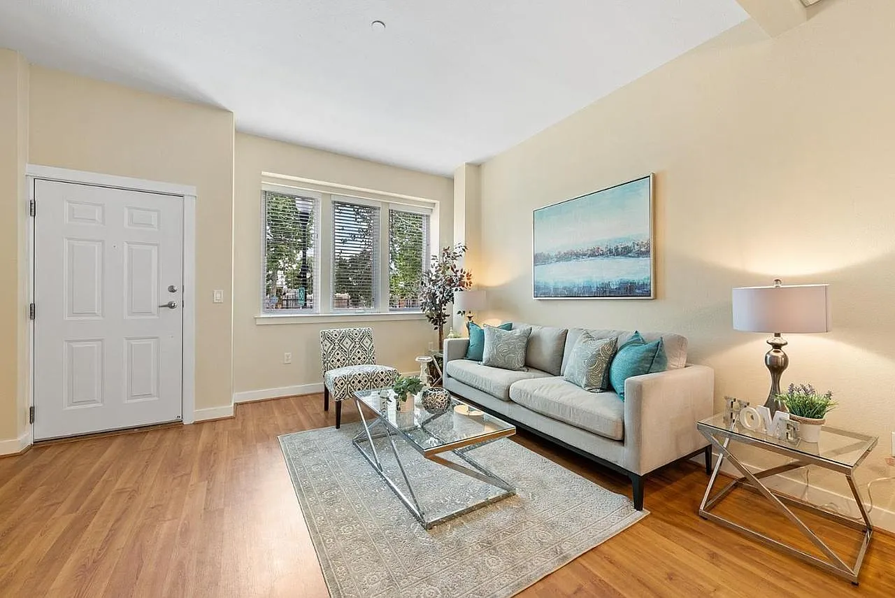 157 Laurel Grove Ln — Photo 1