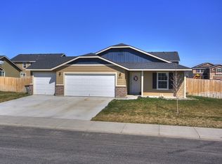 670 SW Miner St, Pine, ID 83647