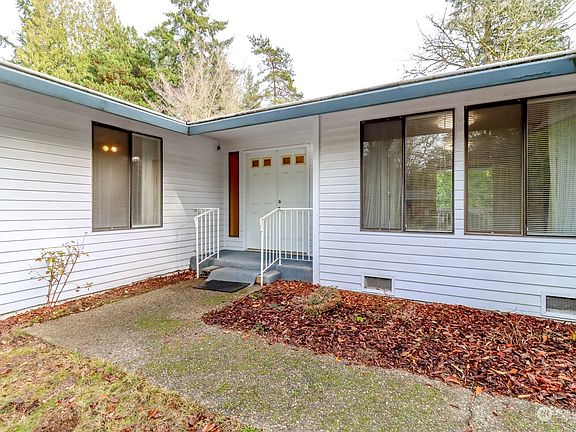 2nd image of 3552 NE Quinault Drive