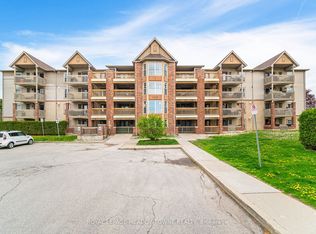 4005 Kilmer Dr #209, Burlington, ON L7M 4M2