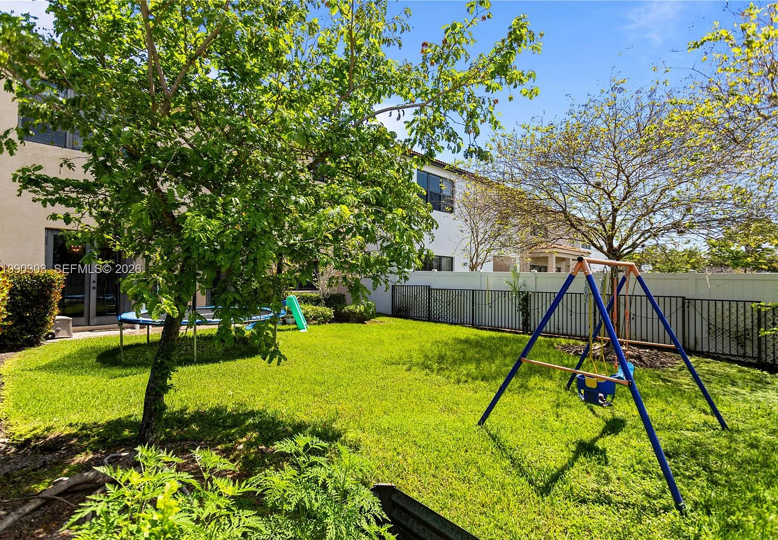 5 bed, 3.0 bath, 2702 sqft, $5,500 — Photo 4
