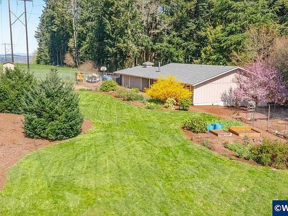 3rd image of 4466 Viewcrest Rd S