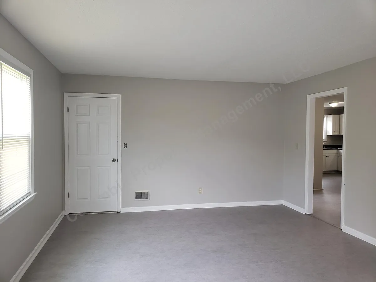 Building Photo - 3407 Moss Ave #A