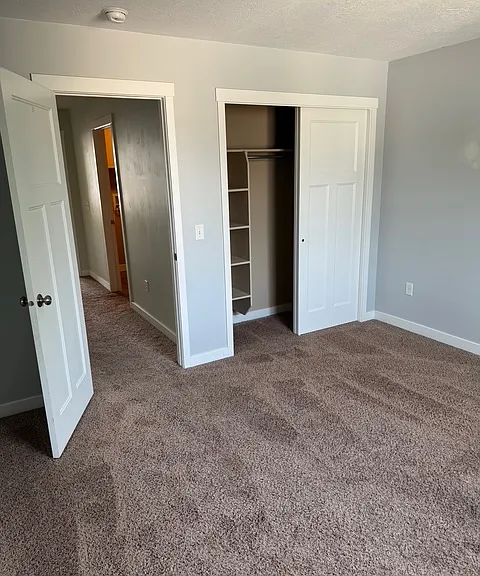 982 Chatham Dr N — Photo 8
