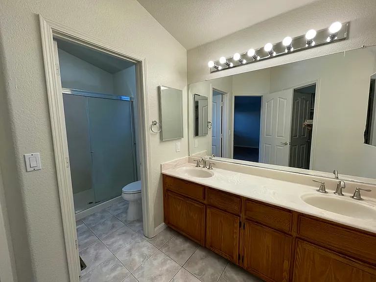 1580 Rehrmann Dr — Photo 7