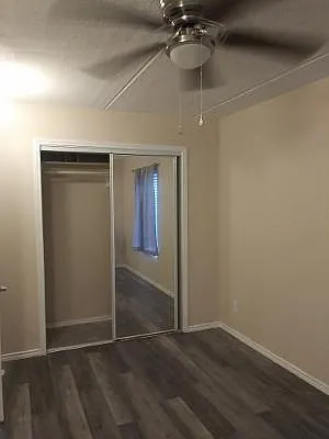 104 E Parade Dr #19 — Photo 18