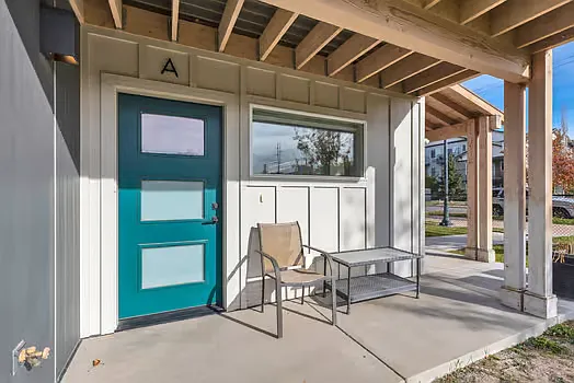 3 bed, 1994 sqft, $3,000 — Photo 3