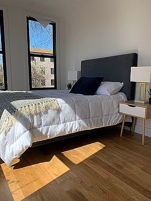5th image of 131 Cornelia St APT 3