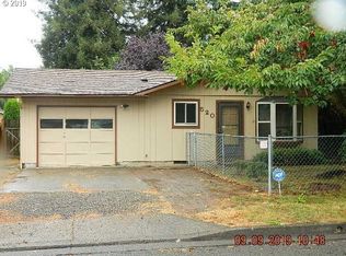 520 Leasure St, Woodburn, OR