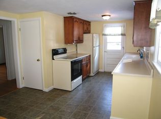 43 Ridgeway Rd, Hampden, MA 01036