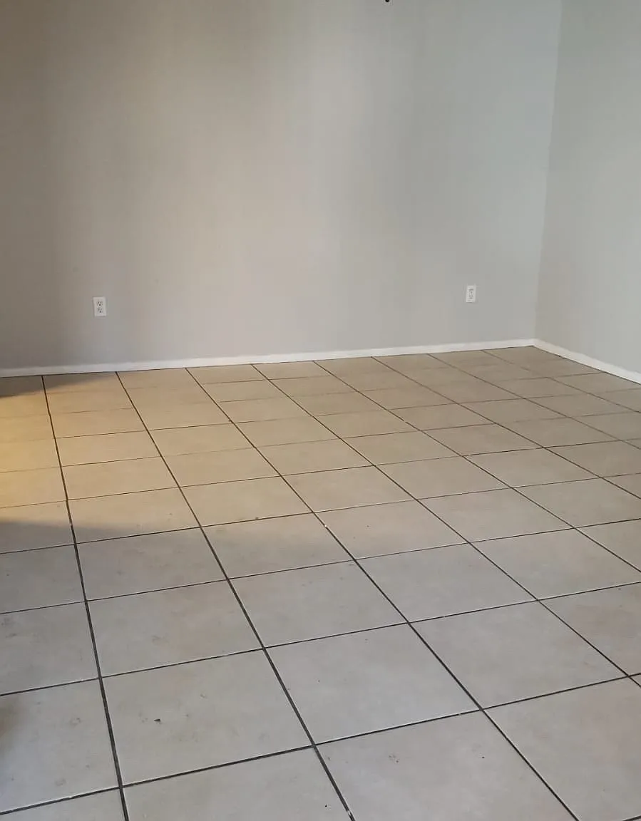2 bed, 1.5 bath, 1300 sqft, $1,190 — Photo 2