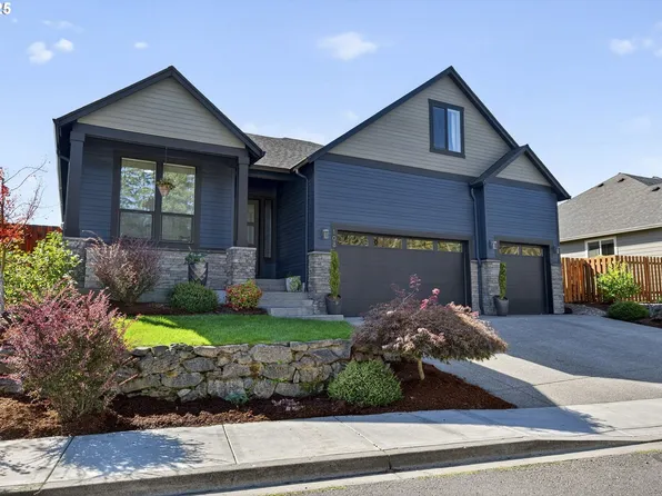 108 W 16th St, La Center, WA 98629
