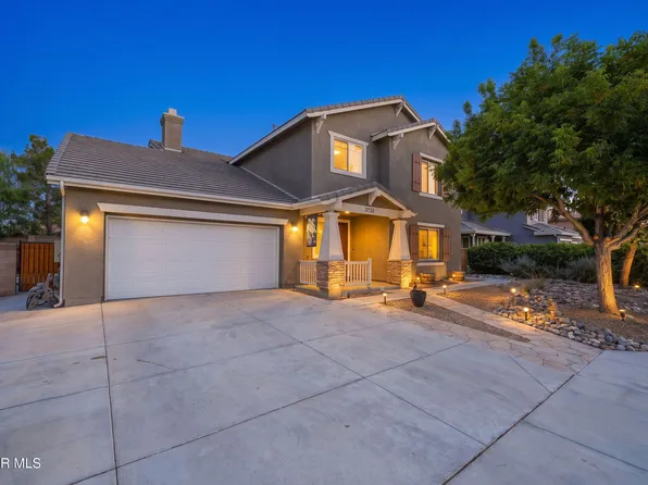 3752 W Newgrove St, Lancaster, CA 93536