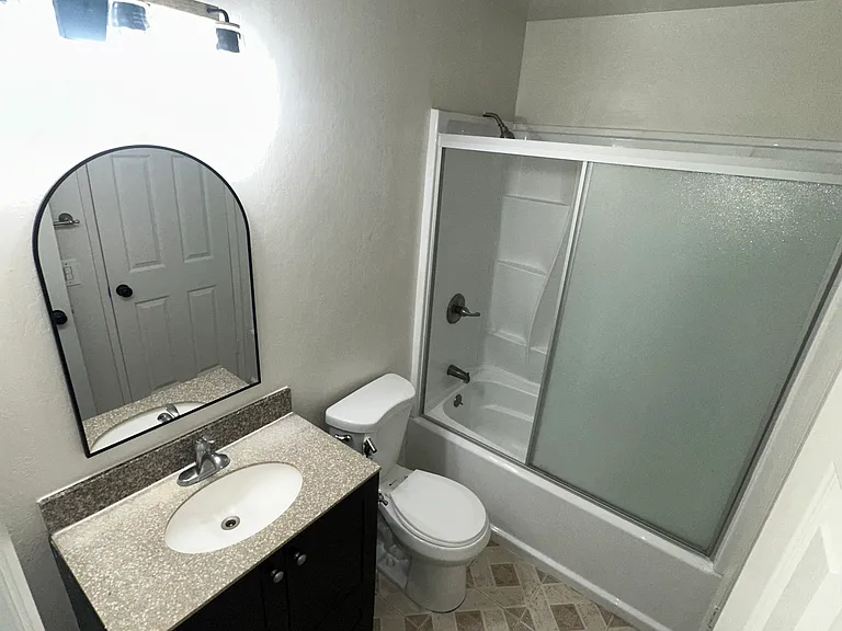 4140 Venus Pl — Photo 8