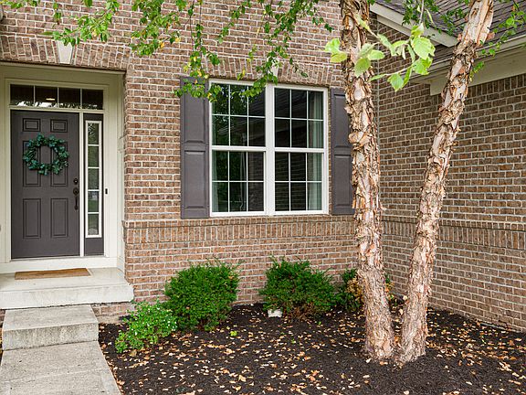 3rd image of 2510 Fawn Bluff Ct
