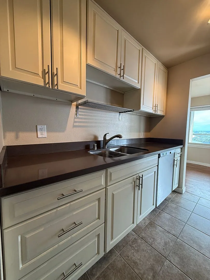 Lani Kai Apartments — Photo 4