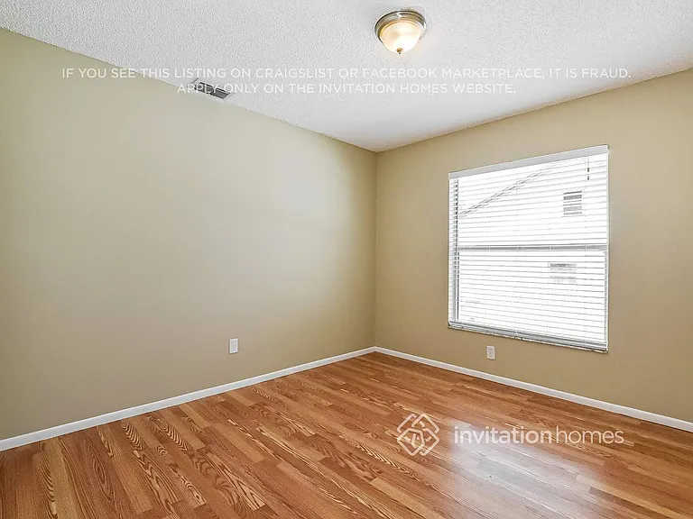 15616 Hidden Lake Cir — Photo 11