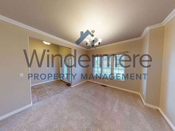 3rd image of 1827 SE Bliss Ln