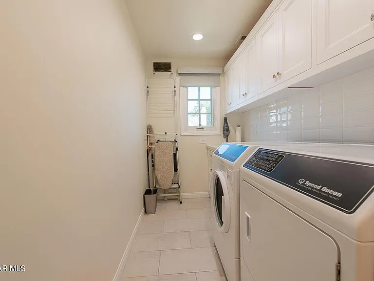 2491 Swanfield Ct — Photo 46