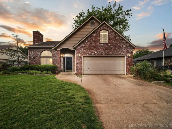 7961 S Lakewood Ave, Tulsa, OK 74136