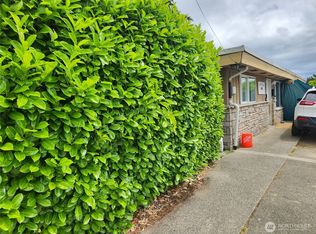 856 Harrington Ave NE, Renton, WA 98056