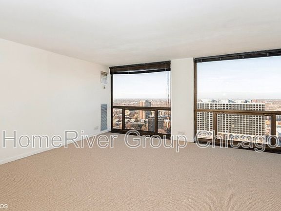 5th image of 4343 N Clarendon Ave APT 2307