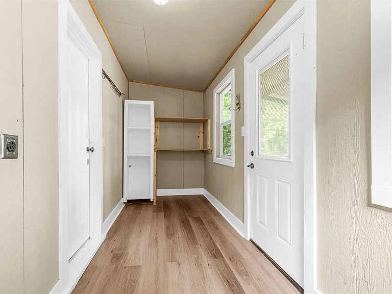 19355 Forest Lane Cir — Photo 26