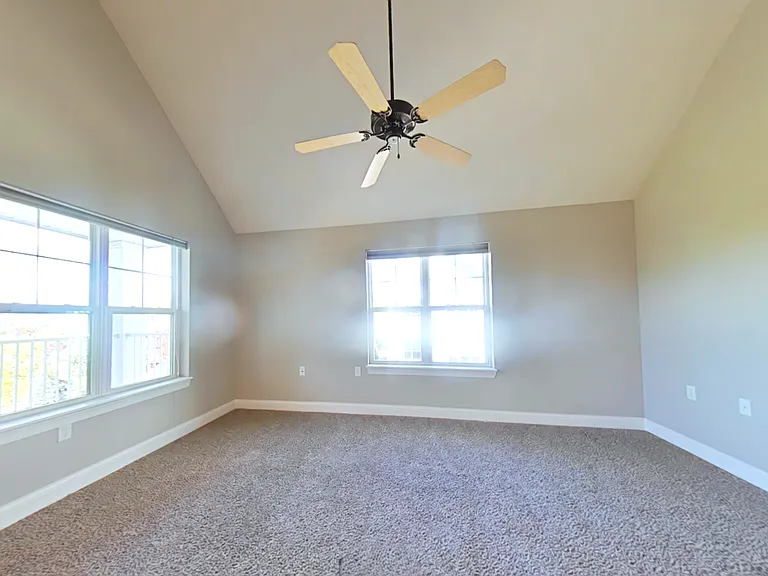 Delafield Woods Apartments — Photo 79