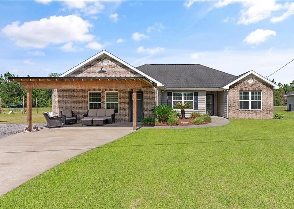 1st image of 457 Hawks Landing Dr
