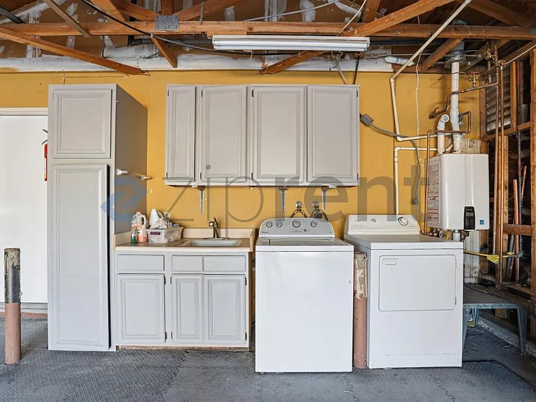44119 Kirkland Ave — Photo 31