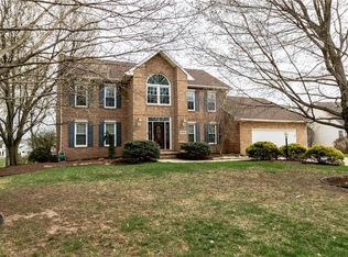 7250 Sugarwood Rd NE, Canton, OH 44721