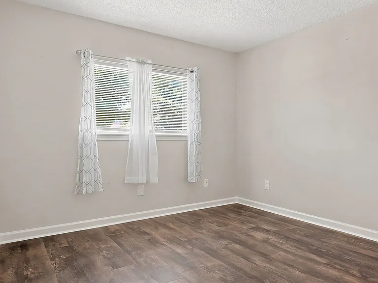 1301 Pridgen Rd #1004 — Photo 9