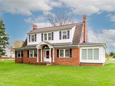 595 General Puller Hwy, Saluda, VA, 23149