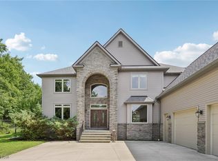 24360 Deptford Dr, Beachwood, OH