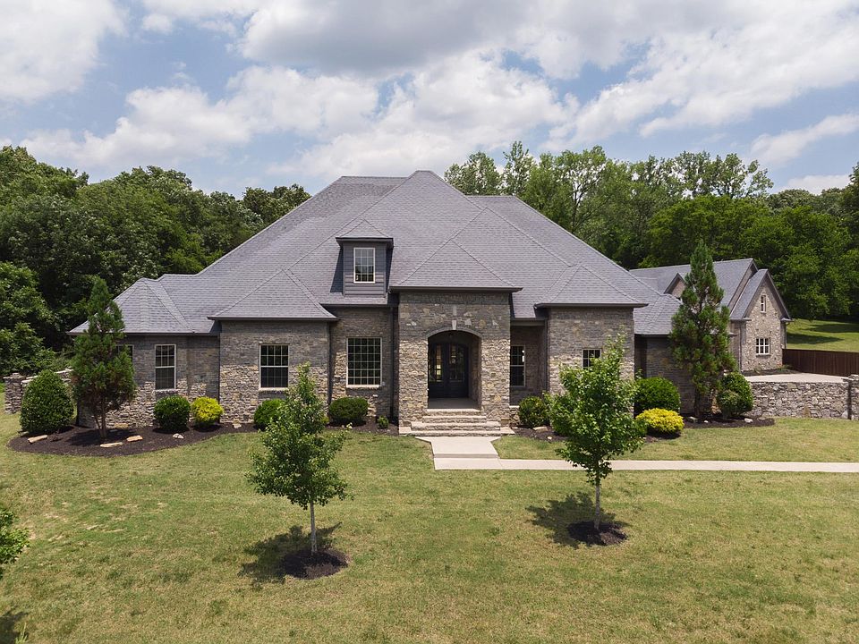 1st image of 404 Needmore Rd