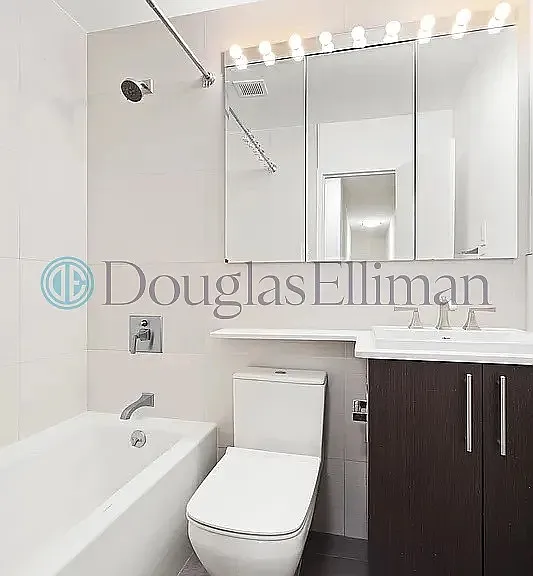 295 Park Ave S #17PHN — Photo 4