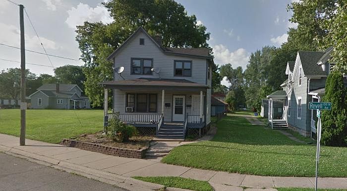 1st image of 1118 Revell Ave #2
