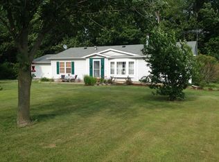 11473 E Mill Creek Rd, Marshall, IL 62441