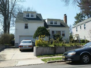 70 Englewood Ave, Teaneck, NJ 07666