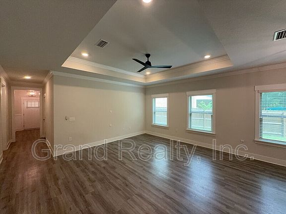 4th image of 10035 Tuscan Ct