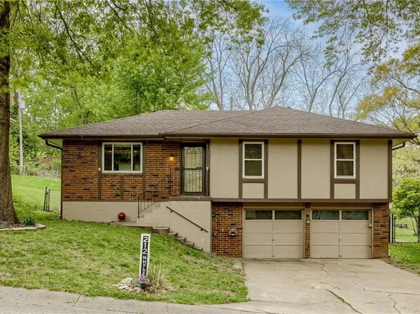 212 N Holder Rd, Independence, MO 64050