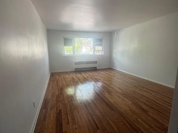 (undisclosed Address), Bronx, NY 10467