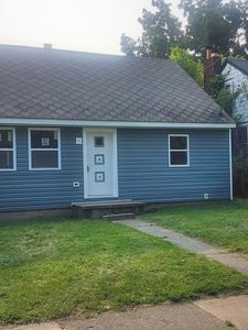 3820 Lowcroft Ave, Lansing, MI, 48910