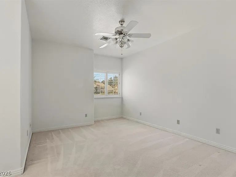 1888 Woodhaven Dr — Photo 40
