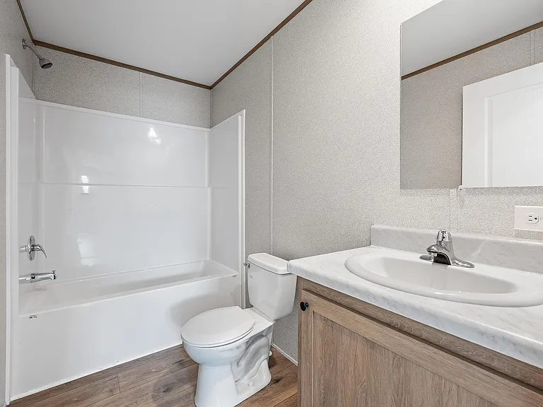 7480 SE Eagle Ave — Photo 17