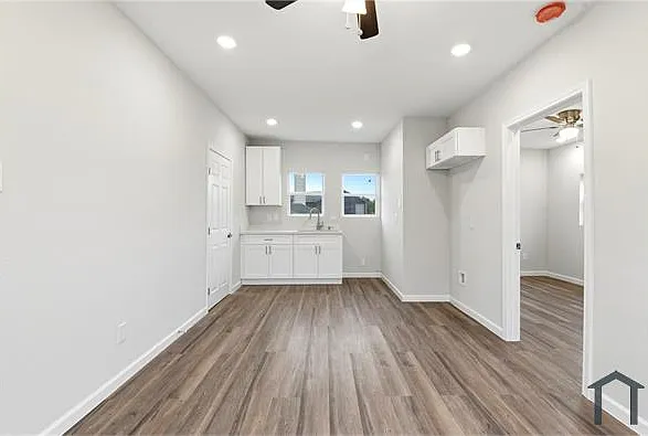 2 bed, 900 sqft, $1,200 — Photo 3