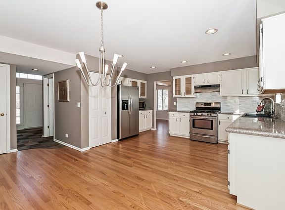 4th image of 18007 W Stockton Ct