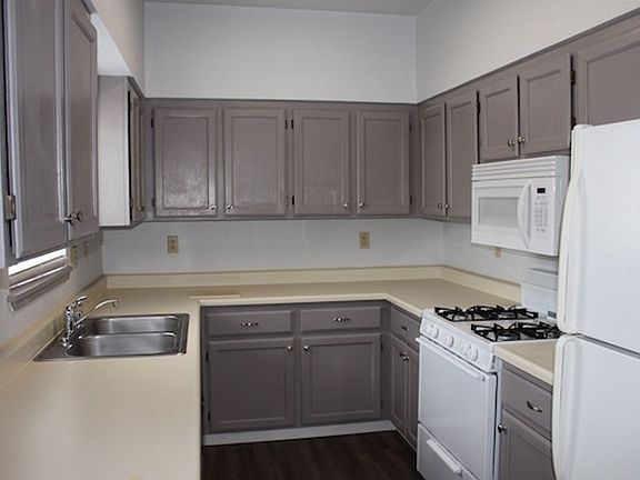 4th image of 1303 I St #D