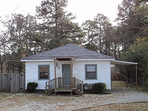 2nd image of 411 Boswell Rd